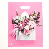 Розовый пакет с цветочным принтом и вырубной ручкой (40х31 см) - Сима-Ленд - купить с доставкой в Ростове-на-Дону