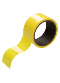 Желтый скотч для связывания Bondage Tape - 18 м. - California Exotic Novelties - купить с доставкой в Ростове-на-Дону