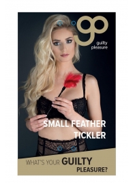 Пластиковая метелочка с красными пёрышками Small Feather Tickler - 32 см. - Blush Novelties - купить с доставкой в Ростове-на-Дону