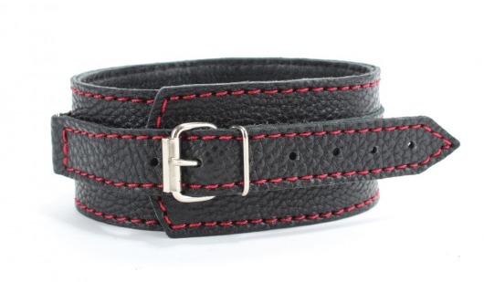 Черный ошейник из натуральной кожи с красной строчкой и заклепками - БДСМ Арсенал - купить с доставкой в Ростове-на-Дону