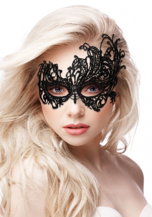 Черная кружевная маска ручной работы Royal Black Lace Mask - Shots Media BV купить с доставкой