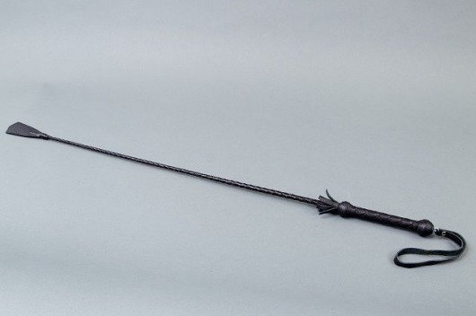 Длинный плетённый стек с наконечником-кисточкой - 85 см. - Подиум - купить с доставкой в Ростове-на-Дону