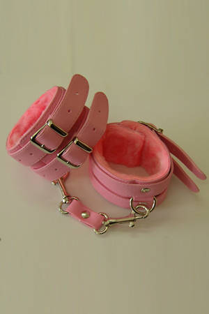 Розовые наручники с меховой подкладкой - Sitabella - купить с доставкой в Ростове-на-Дону
