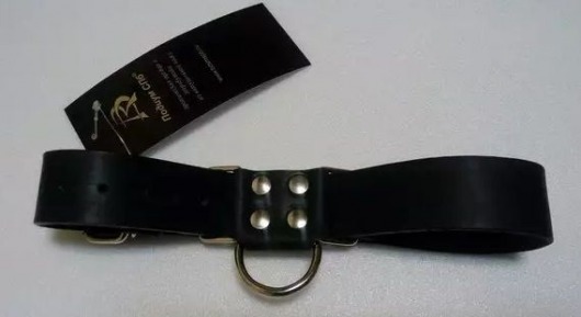 Чёрные широкие ременные наручники с полукольцом - Подиум - купить с доставкой в Ростове-на-Дону
